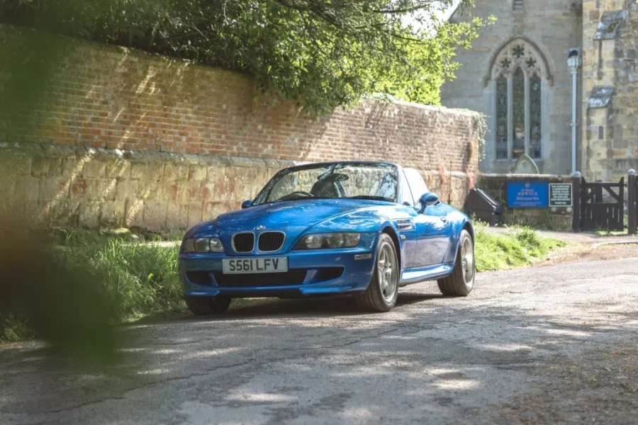 Z3M Roadster-1.webp