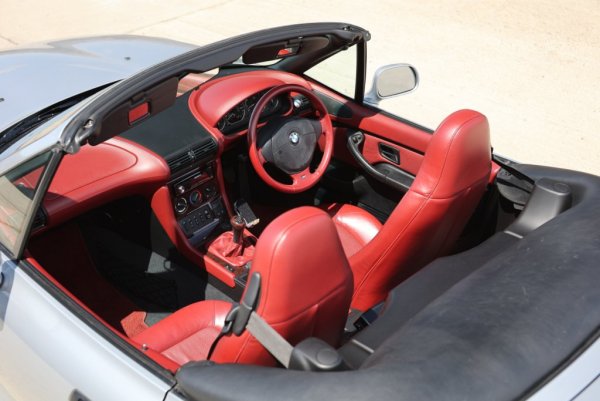 1999-BMW-Z3-2.8-Silver-Interior-5.jpg