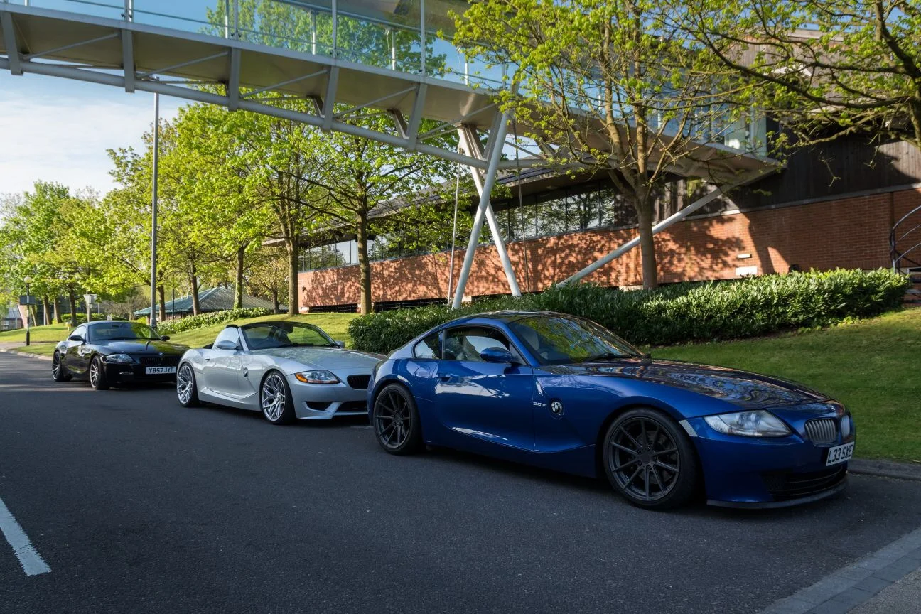 Coupe with friends